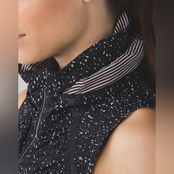 EUC 🍋 Lululemon Go The Distance Vest - Picture 7 of 16